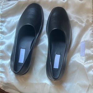 Suzanne Rae Black Nappa glove shoe size 38.5 fits like 8